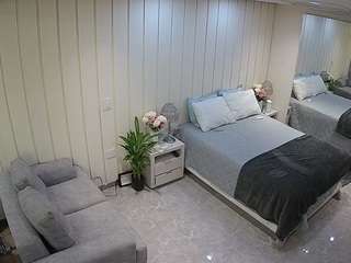 Live stream of voyeurcam-casa-salsa-bedroom-5