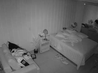 voyeurcam-casa-salsa-bedroom-5