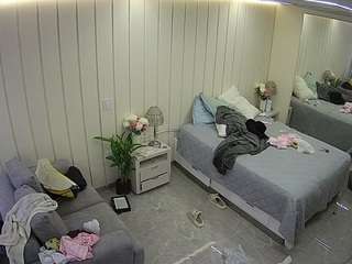 voyeurcam-casa-salsa-bedroom-5