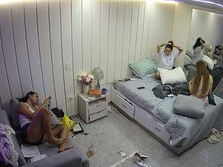 voyeurcam-casa-salsa-bedroom-5