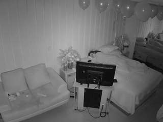 voyeurcam-casa-salsa-bedroom-5