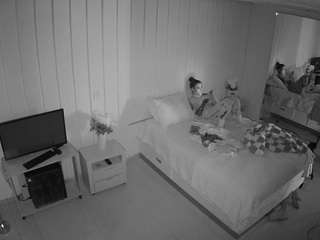 voyeurcam-casa-salsa-bedroom-5