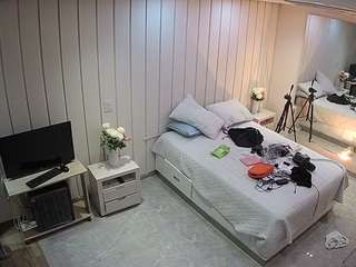 voyeurcam-casa-salsa-bedroom-5