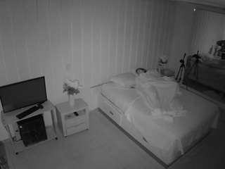 voyeurcam-casa-salsa-bedroom-5