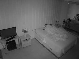 voyeurcam-casa-salsa-bedroom-5