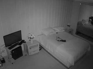 voyeurcam-casa-salsa-bedroom-5