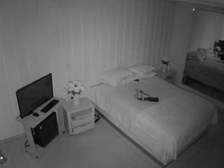 voyeurcam-casa-salsa-bedroom-5