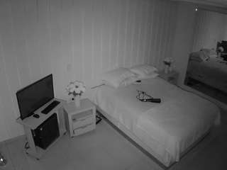 voyeurcam-casa-salsa-bedroom-5