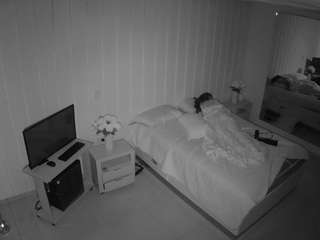 voyeurcam-casa-salsa-bedroom-5
