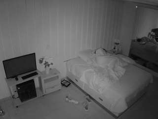 voyeurcam-casa-salsa-bedroom-5