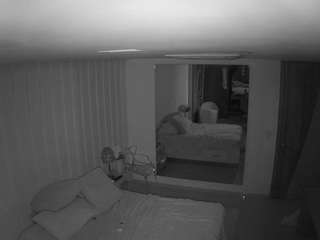 voyeurcam-casa-salsa-bedroom-5