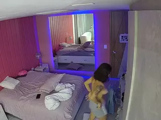 Casa Salsa Bedroom 5's Live Sex Cam Show