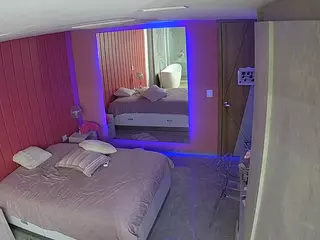 Casa Salsa Bedroom 5's Live Sex Cam Show