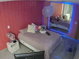 Casa Salsa Bedroom 5's Live Sex Cam Show