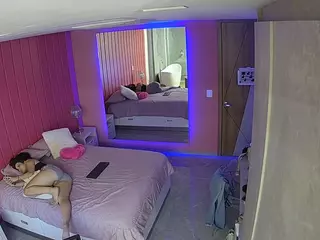 Casa Salsa Bedroom 5's Live Sex Cam Show