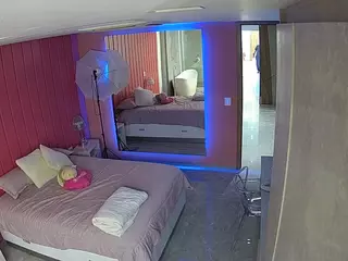 Casa Salsa Bedroom 5's Live Sex Cam Show