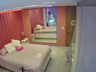 Casa Salsa Bedroom 5's Live Sex Cam Show