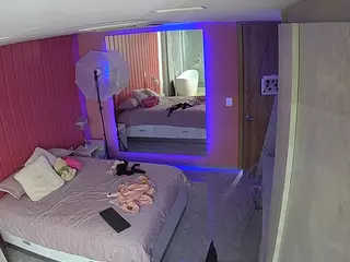 Casa Salsa Bedroom 5's Live Sex Cam Show