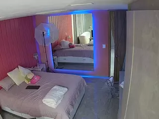 Casa Salsa Bedroom 5's Live Sex Cam Show