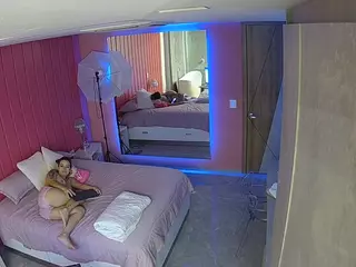 Casa Salsa Bedroom 5's Live Sex Cam Show