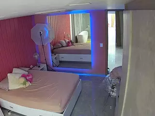 Casa Salsa Bedroom 5's Live Sex Cam Show