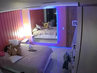 Casa Salsa Bedroom 5's Live Sex Cam Show