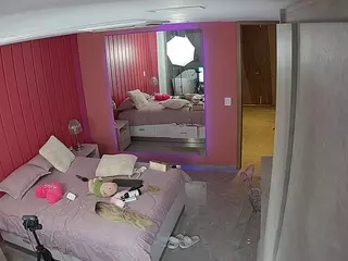 Casa Salsa Bedroom 5's Live Sex Cam Show