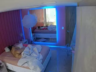 Casa Salsa Bedroom 5's Live Sex Cam Show