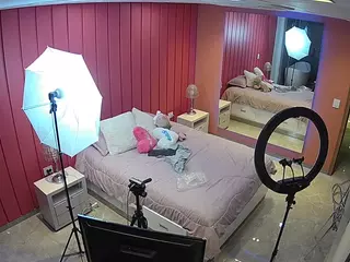 Casa Salsa Bedroom 5's Live Sex Cam Show