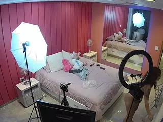 Casa Salsa Bedroom 5's Live Sex Cam Show