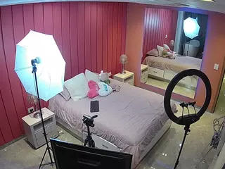 Casa Salsa Bedroom 5's Live Sex Cam Show