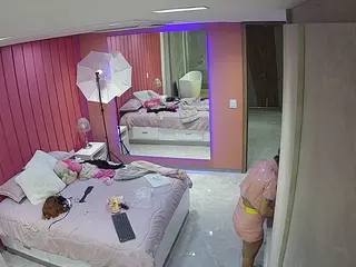 Casa Salsa Bedroom 5's Live Sex Cam Show