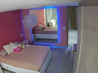 Casa Salsa Bedroom 5's Live Sex Cam Show