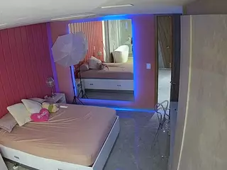 Casa Salsa Bedroom 5's Live Sex Cam Show