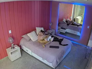 Casa Salsa Bedroom 5's Live Sex Cam Show