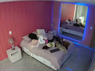 Casa Salsa Bedroom 5's Live Sex Cam Show