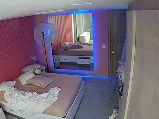 Casa Salsa Bedroom 5's Live Sex Cam Show