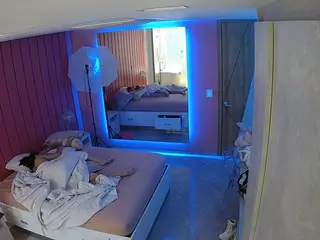 Casa Salsa Bedroom 5's Live Sex Cam Show