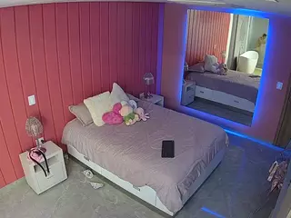 Casa Salsa Bedroom 5's Live Sex Cam Show