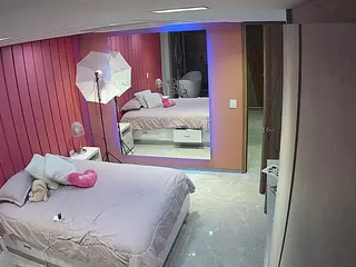 Casa Salsa Bedroom 5's Live Sex Cam Show