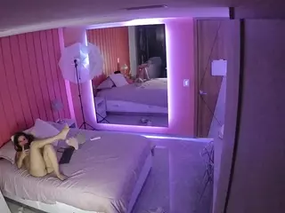 Casa Salsa Bedroom 5's Live Sex Cam Show