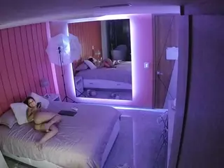 Casa Salsa Bedroom 5's Live Sex Cam Show