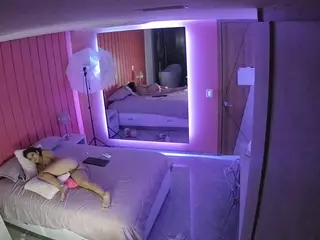 Casa Salsa Bedroom 5's Live Sex Cam Show