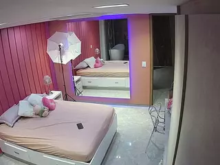 Casa Salsa Bedroom 5's Live Sex Cam Show