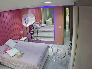 Casa Salsa Bedroom 5's Live Sex Cam Show