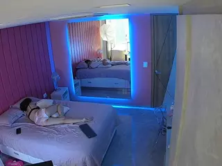 Casa Salsa Bedroom 5's Live Sex Cam Show