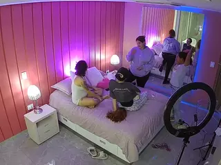 Casa Salsa Bedroom 5's Live Sex Cam Show