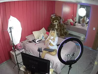 Casa Salsa Bedroom 5's Live Sex Cam Show