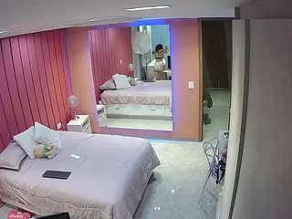 Casa Salsa Bedroom 5's Live Sex Cam Show