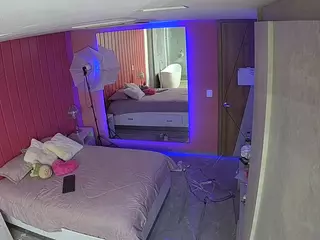 Casa Salsa Bedroom 5's Live Sex Cam Show